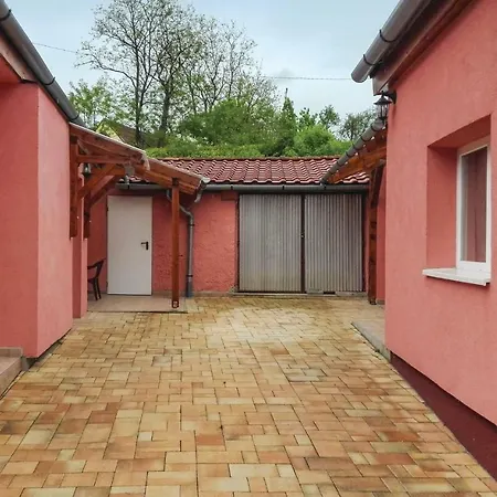 아파트 Two-bedroom In 에게르